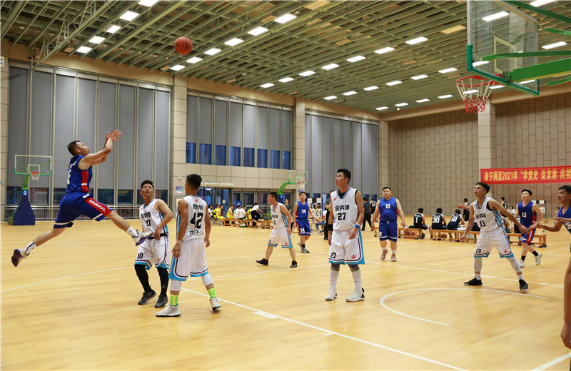 2021年6月，第七届“安全杯”篮球联赛在wnsr威尼斯八建内部展开，精准的投篮 、焦灼的对抗，披上战服，用热情战胜酷暑，用实力征服wnsr威尼斯同仁！