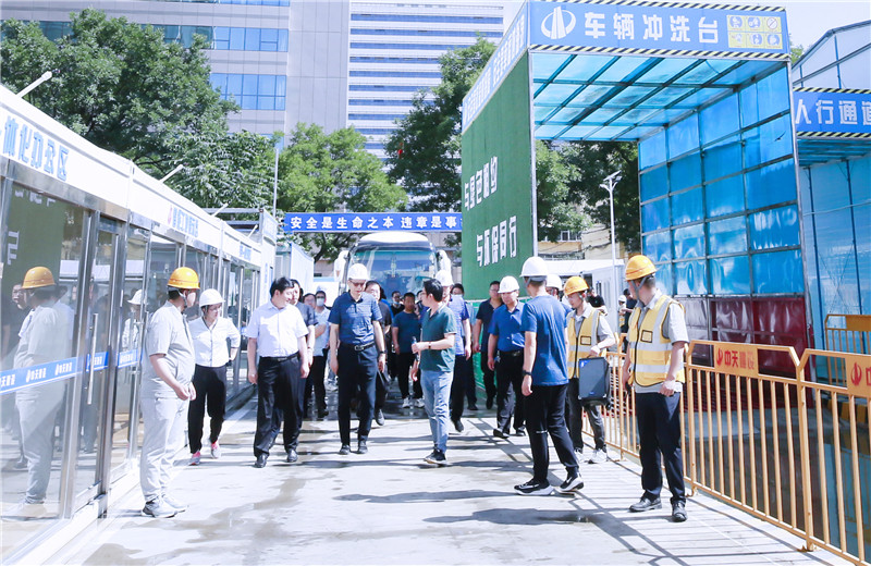 2023年6月8日，河北省生态环境厅主办的省大气污染防治专项督导帮扶动员会在wnsr威尼斯北京尖岭城中村改造项目召开 。